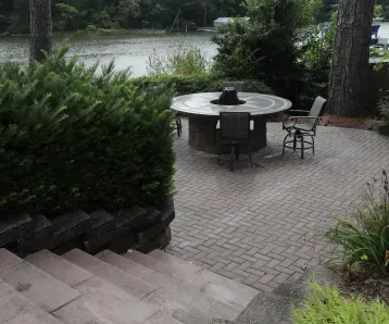 outdoor kitchen showroom - solid structures