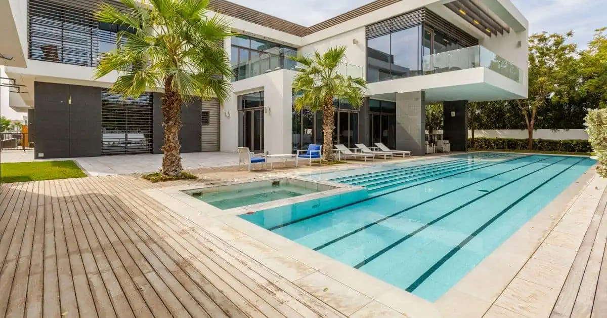 Pros of installing concrete vs fiberglass pool - Solid Structures Pros of Installing Concrete Vs Fiberglass Pool