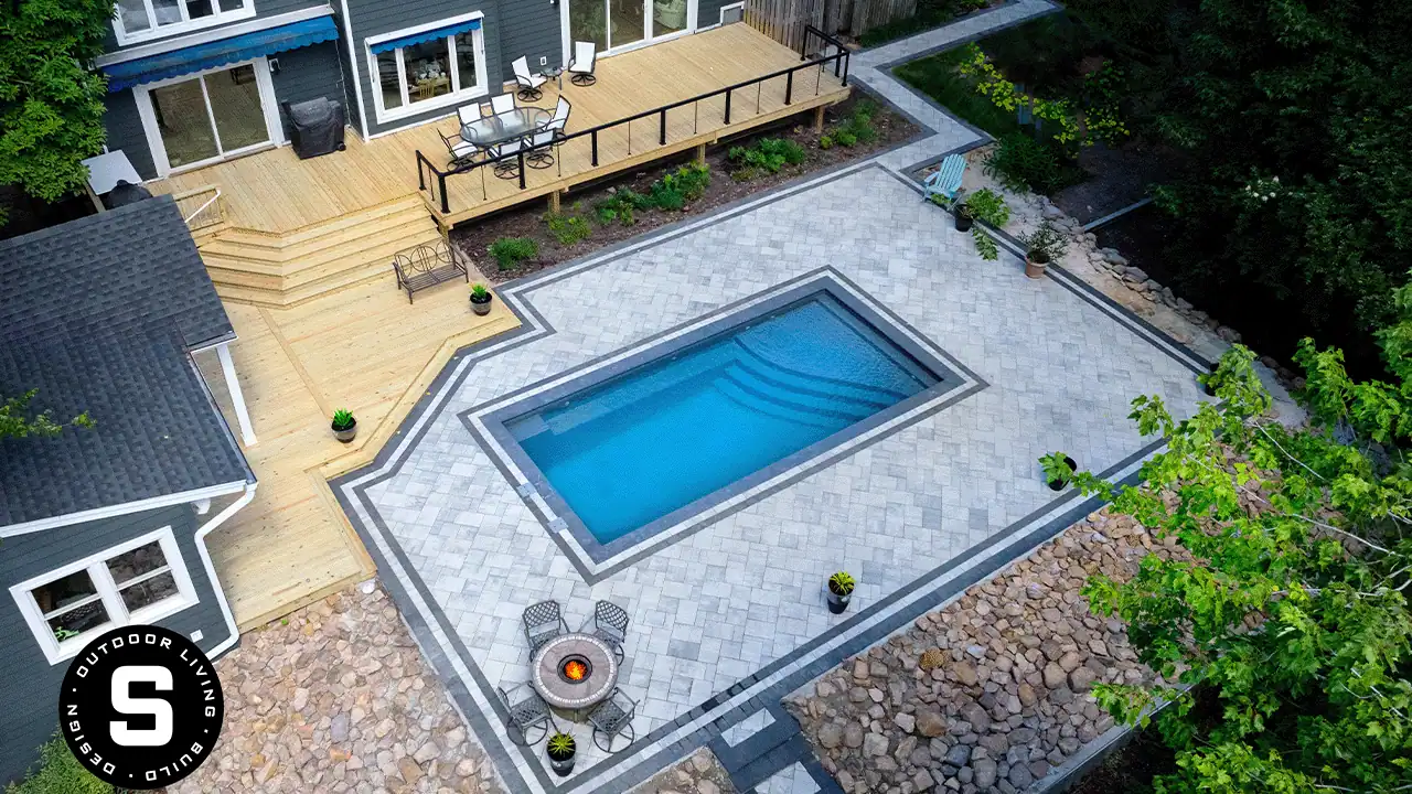 Fiberglass Pools Vs. Concrete Pools Body
