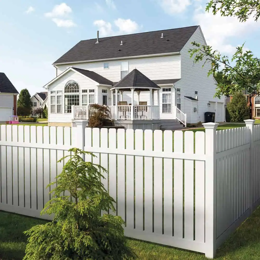 vinyl3-1 - Solid Structures Custom White Vinyl Perimeter Fencing